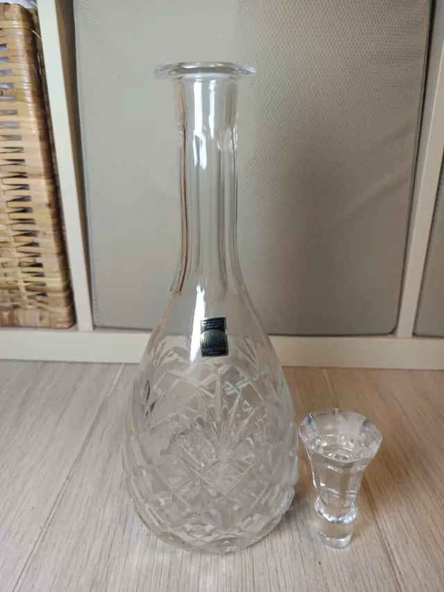 Decantador de cristal tallado Samobor