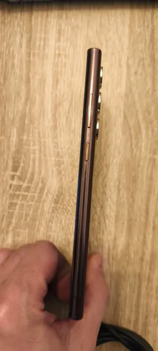 Ocasion!!! Samsung S22 Ultra + Cargador + 5 Fundas