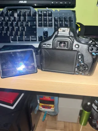 Cámara Canon EOS 600D Negra