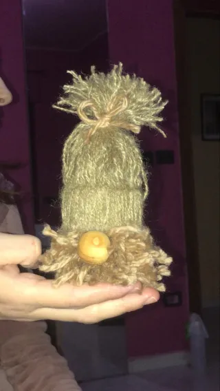 Pupazzo gnomo decorativo fatto a mano