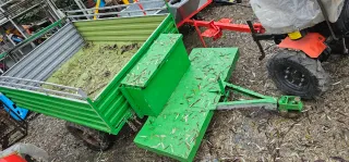 Remolque para motocultor verde