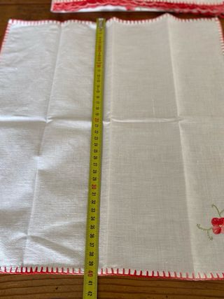 Toalha de linho guardanapos ,bordada com flores