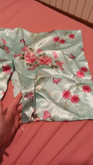 Kimono Satén con mangas Japonesas