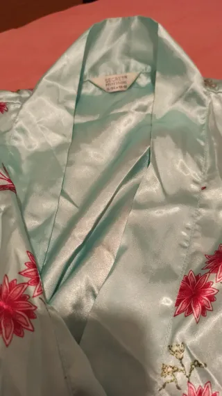 Kimono Satén con mangas Japonesas