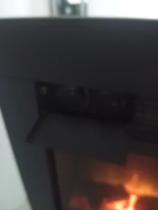 Chimenea eléctrica negra