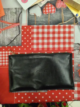 Pochette Chanel Nera