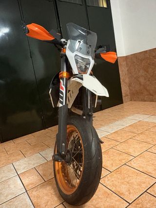 KTM 690 SMC R