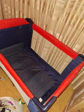 Cuna de viaje / Parque infantil plegable