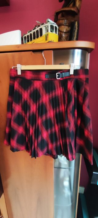 Falda mango tipo escocesa. Talla L.