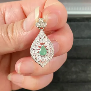 Colgante y Pendientes Esmeralda natural