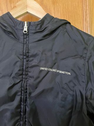 Chaqueta reversible Benetton gris y negra