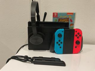 Nintendo Switch con Joy-Cons Azul y Rojo