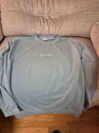 Sudadera Calvin Klein fina