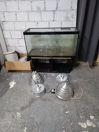 Acuario 200L con dos focos