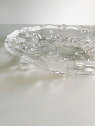 Bandeja cristal decorada con rosas