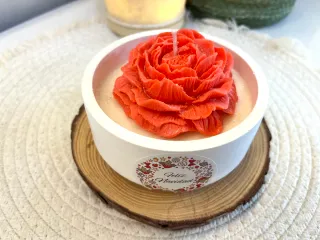 Vela artesanal rosa aromática natural