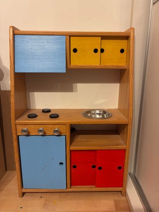 Cocinita de madera infantil