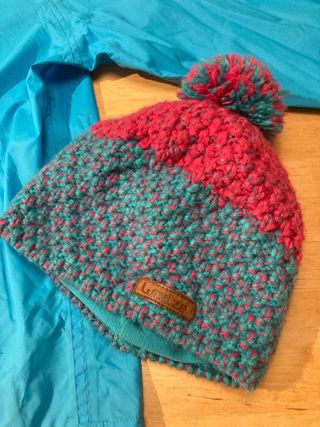 Chubasquero, buff y gorro infantil