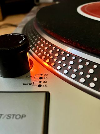 Giradischi Sherwood PM-9805