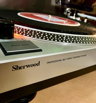 Giradischi Sherwood PM-9805