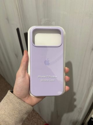 Funda Silicona Apple iPhone 17 Pro Max Morada