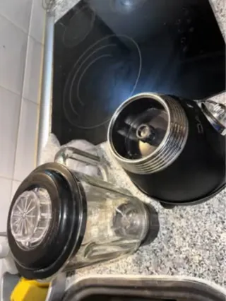 Licuadora de vaso negra