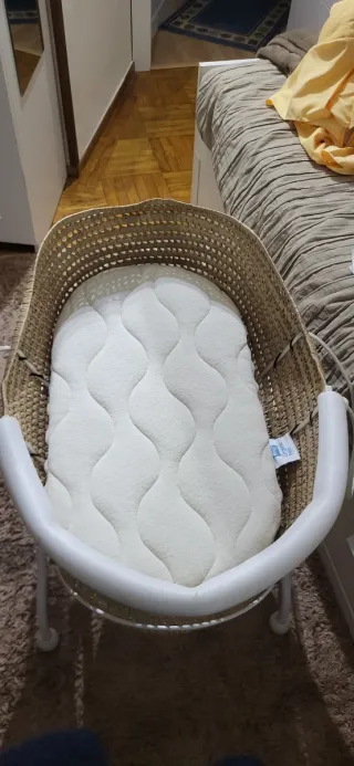 Moisés para bebé de mimbre