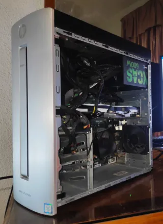 PC I7 6700, 16GB, GTX 1060 3GB.