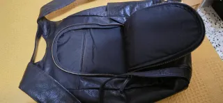 Mochila de cuero negra