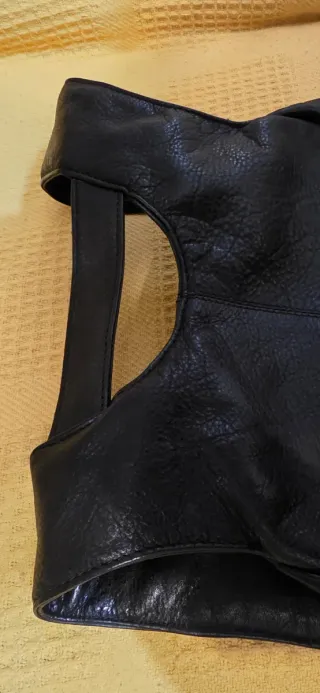 Mochila de cuero negra