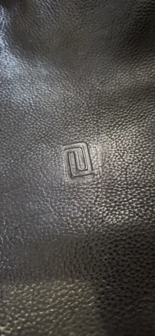 Mochila de cuero negra