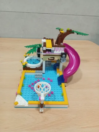 LEGO Friends Piscina Municipal 41008