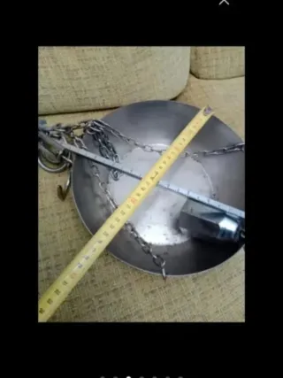 Báscula romana con plato y cadenas