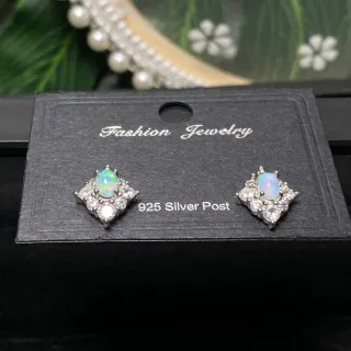 2 pares de pendientes de ópalo natural