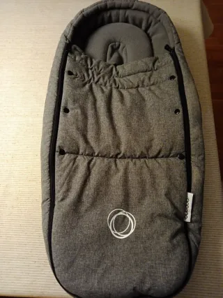 Saco nido Bugaboo Bee gris marengo (grey mélange)