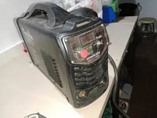 Soldadora Inverter Cevik Titanium 200E