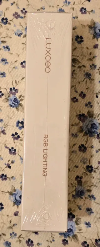 Luxceo P100 RGB Video Light