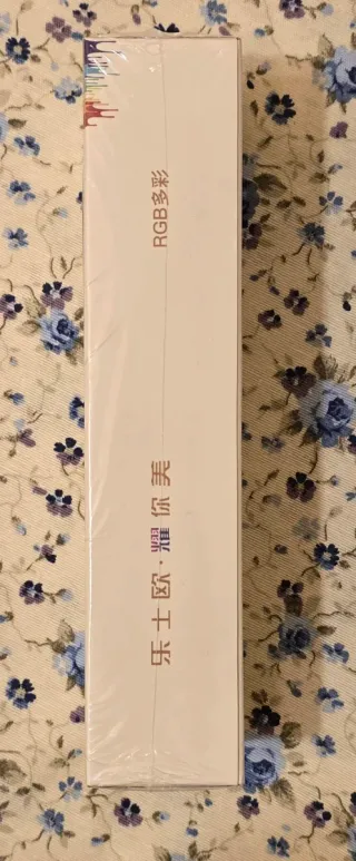 Luxceo P100 RGB Video Light