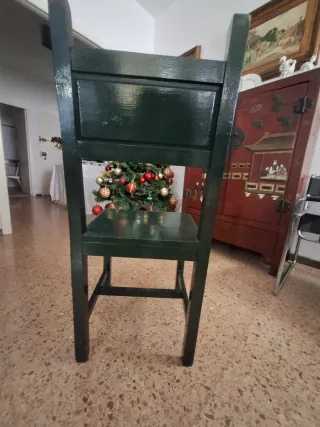 2 Sillas de Madera Verdes