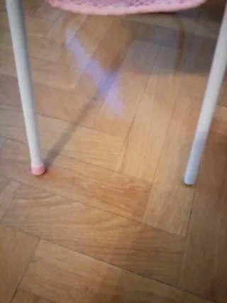 Tabla de planchar de juguete rosa