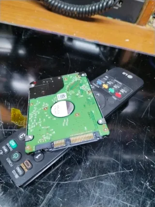 Disco Duro WD 1TB SATA De 2.5'' tiene w10