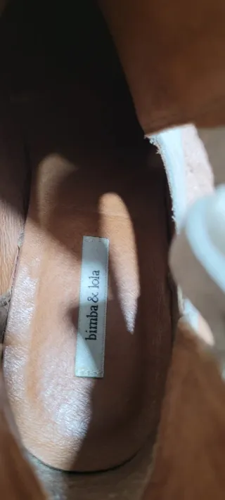 Botines blancos de cuero