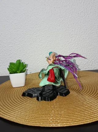 Figura Roronoa Zoro - One Piece