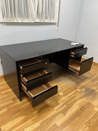 Escritorio despacho o estudio y mueble auxiliar