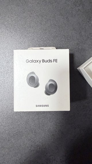 Samsung Galaxy Buds FE Graphite + caja y cable