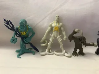 Lote de 5 figuras de acción variadas