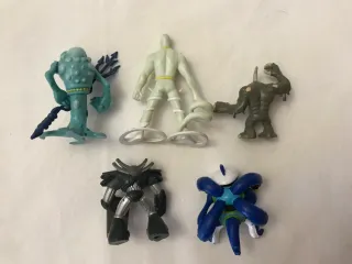 Lote de 5 figuras de acción variadas