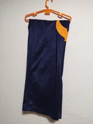 Chándal naranja y azul equipo fútbol