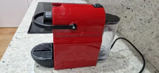 Cafetera Nespresso Krups Roja