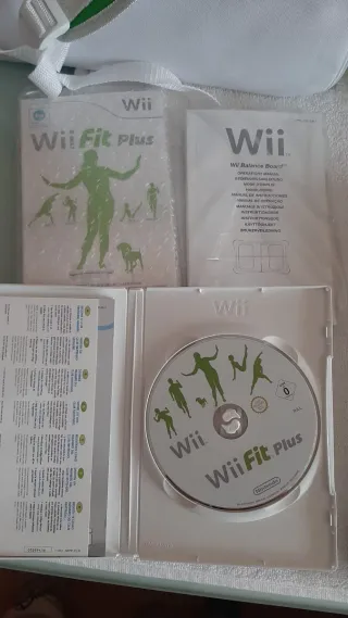 Wii Fit Plus + Balance Board Nintendo